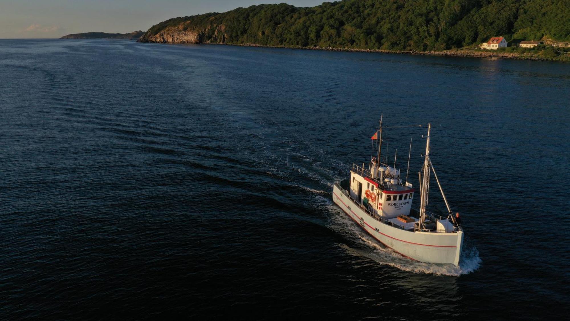 Varra Water - Unique Boat Accomodation - Bornholm - Fjaelstavn Nexo ภายนอก รูปภาพ