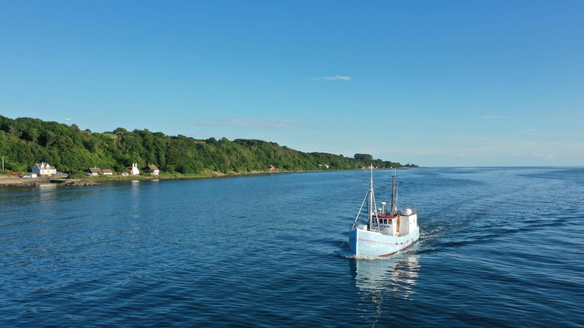 Varra Water - Unique Boat Accomodation - Bornholm - Fjaelstavn Nexo ภายนอก รูปภาพ